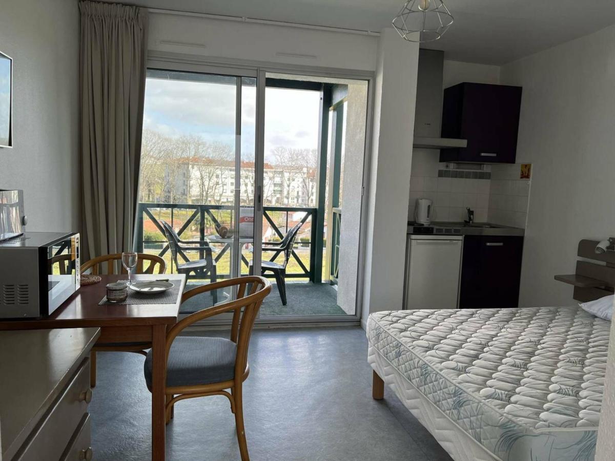 Studio Cambo-les-Bains, 1 pièce, 2 personnes - FR-1-495-96 Extérieur photo